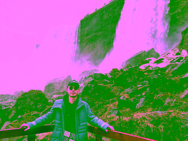prof_pic.avif